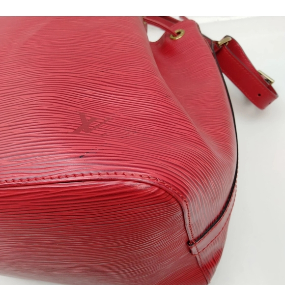 Louis Vuitton Red Petit Noe Epi Crossbody Bag with Adjustable Strap - Picture 6 of 9